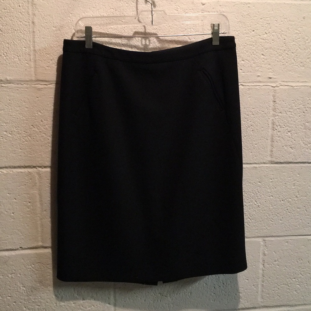 Loft Pencil skirt size 8.